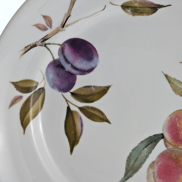3 Royal Worcester Evesham Dinner Plates 10" fruits vegetables vtg colorful flaw - Picture 6 of 12